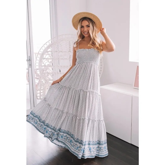 Japna Dresses & Skirts - Japna Floral Boho Patterned Maxi Dress